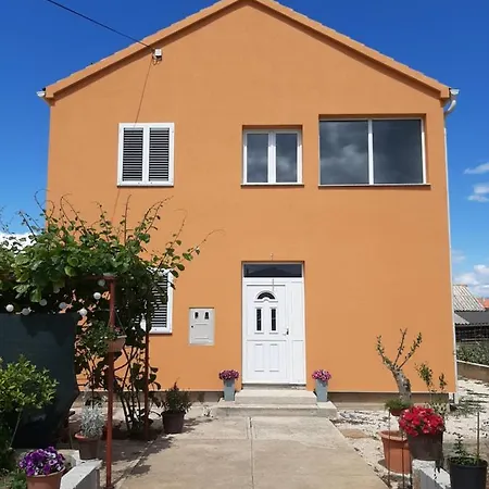Nozret Apartment Paljuv Exterior photo